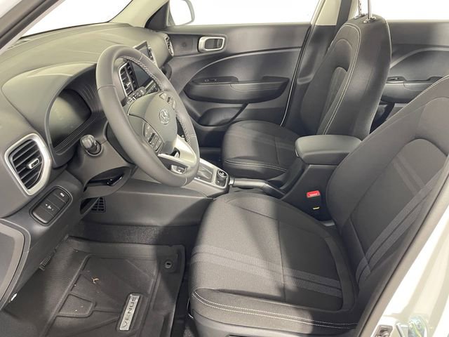 New 2026 Hyundai Venue SEL FWD image 2