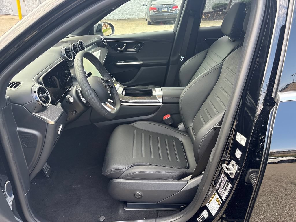 New 2026 Mercedes-Benz GLC 300 4MATIC image 9