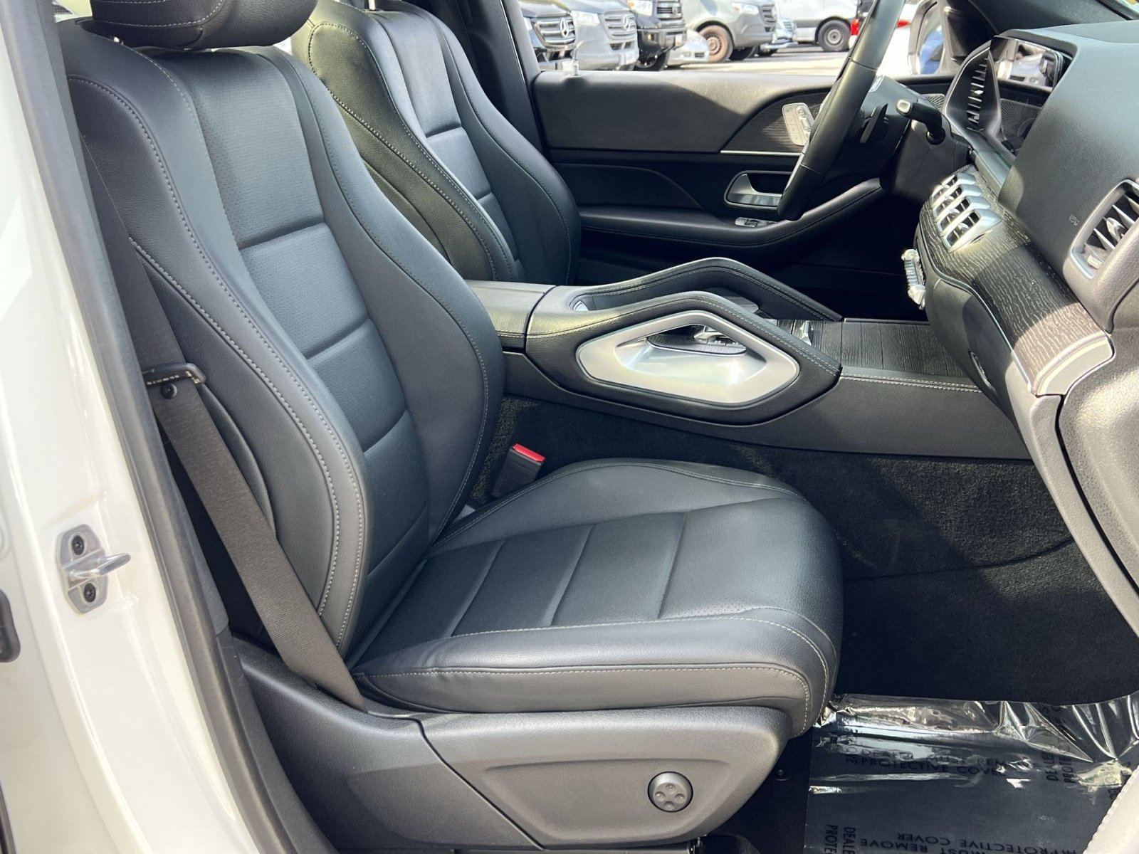 Certified 2022 Mercedes-Benz GLE 350 4MATIC w/ Premium Package image 33