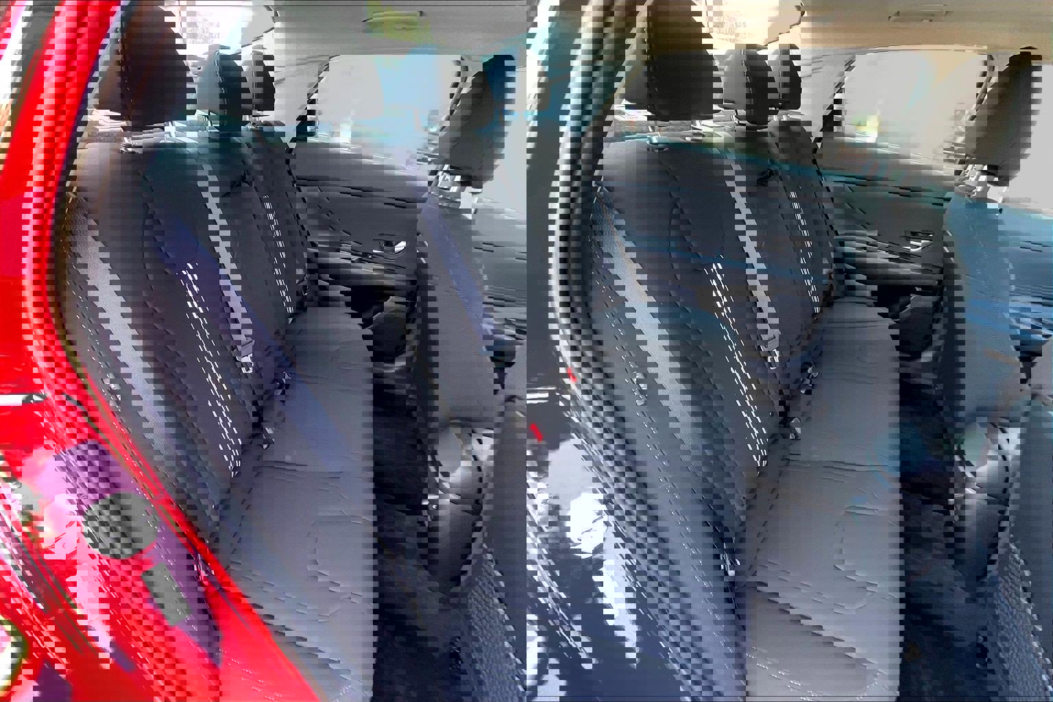 Used 2025 Hyundai Elantra SEL image 25