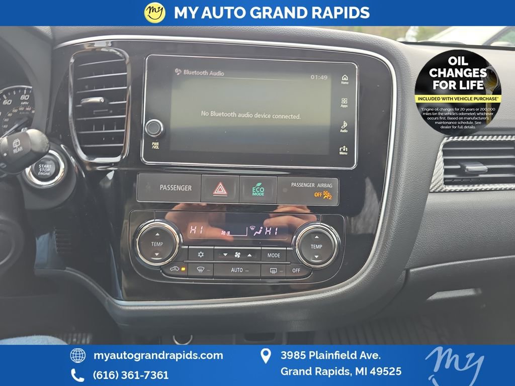 Used 2017 Mitsubishi Outlander SE image 18