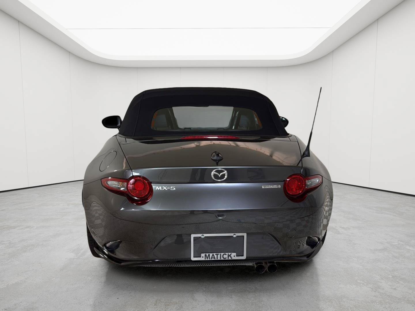 Used 2021 MAZDA MX-5 Miata Grand Touring RWD image 5