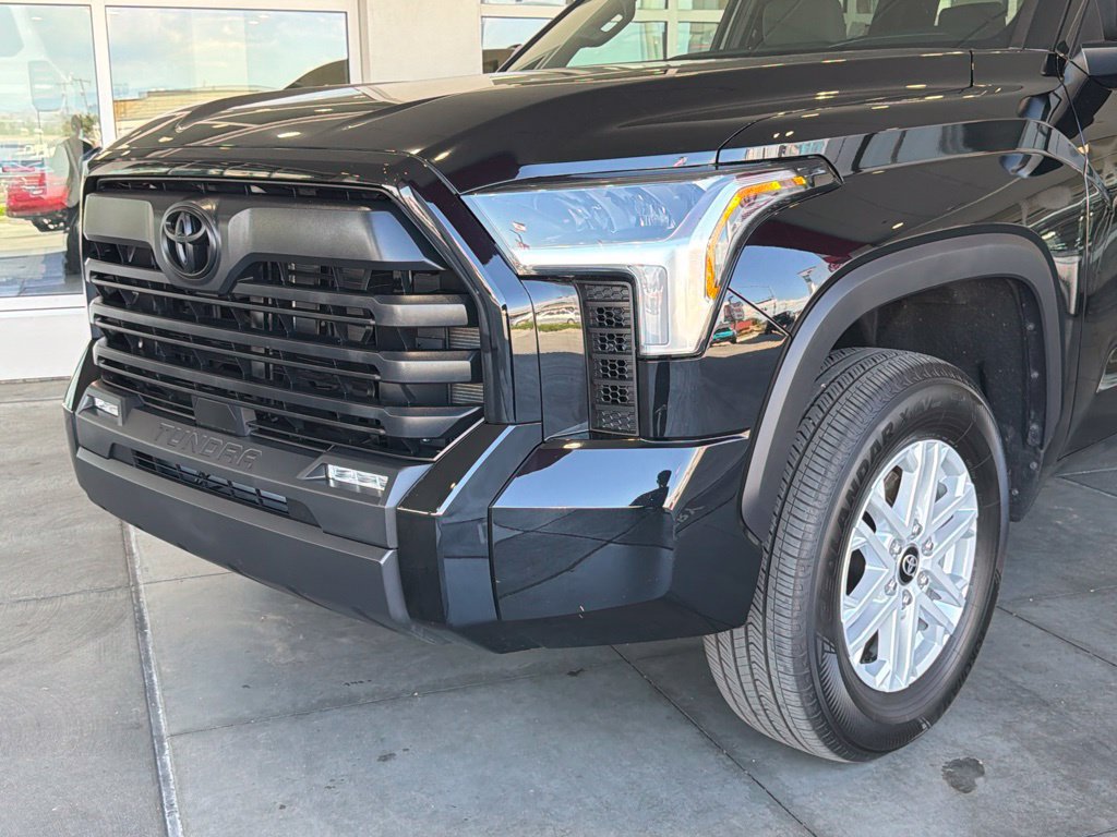 Certified 2025 Toyota Tundra SR5 AWD/4WD image 3