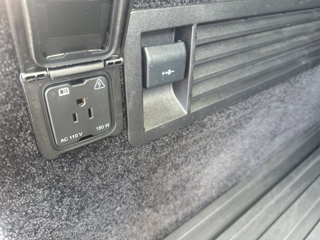 Used 2019 Land Rover Range Rover HSE image 16