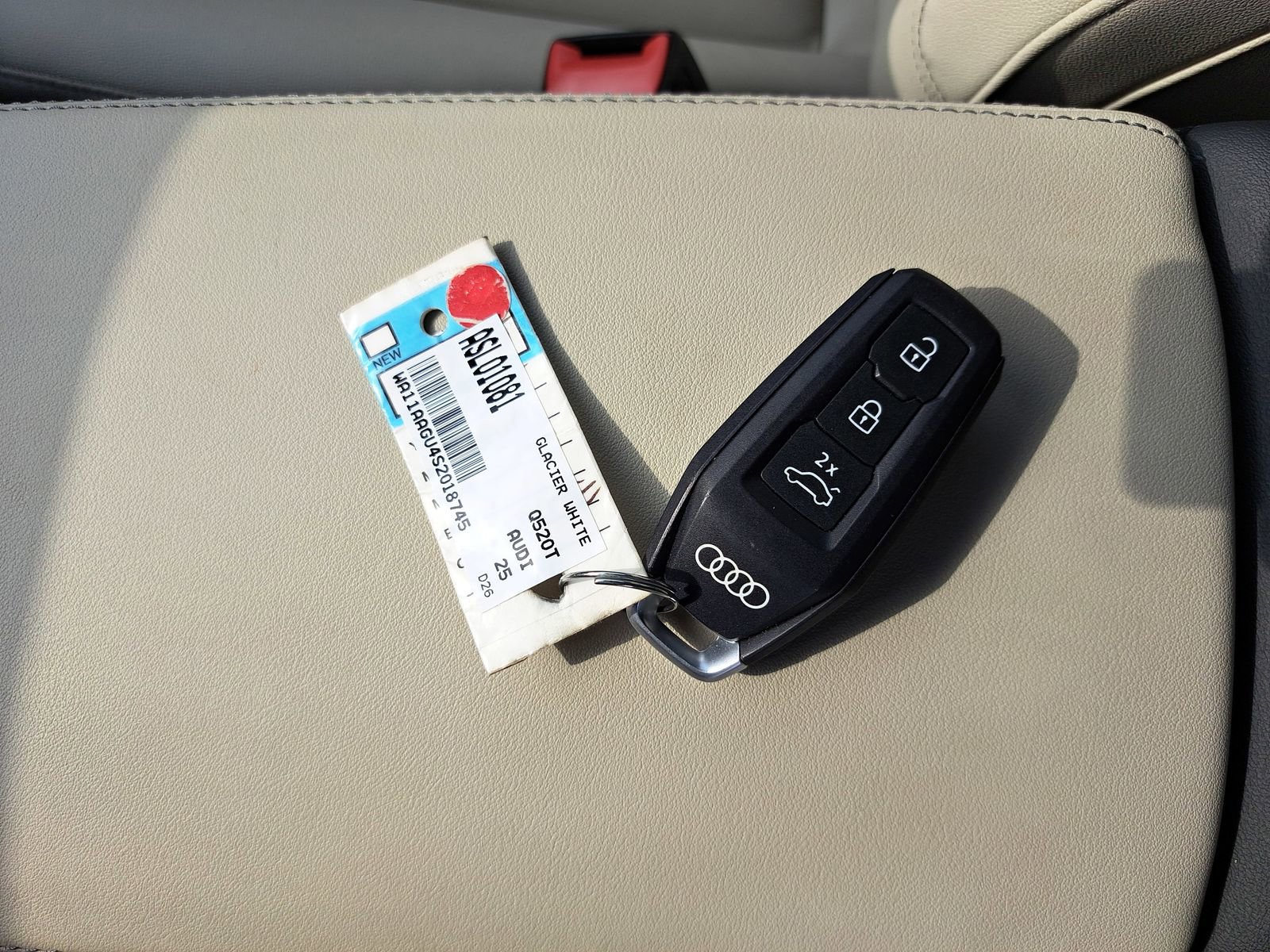 Used 2025 Audi Q5 Premium w/ Convenience Package image 10