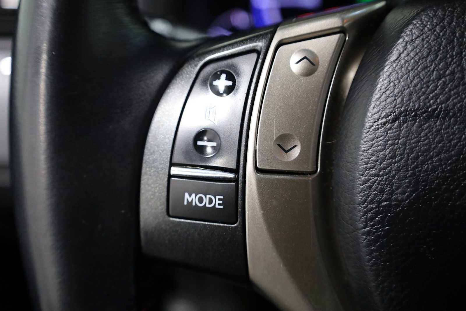 Used 2013 Lexus RX 450h AWD image 25