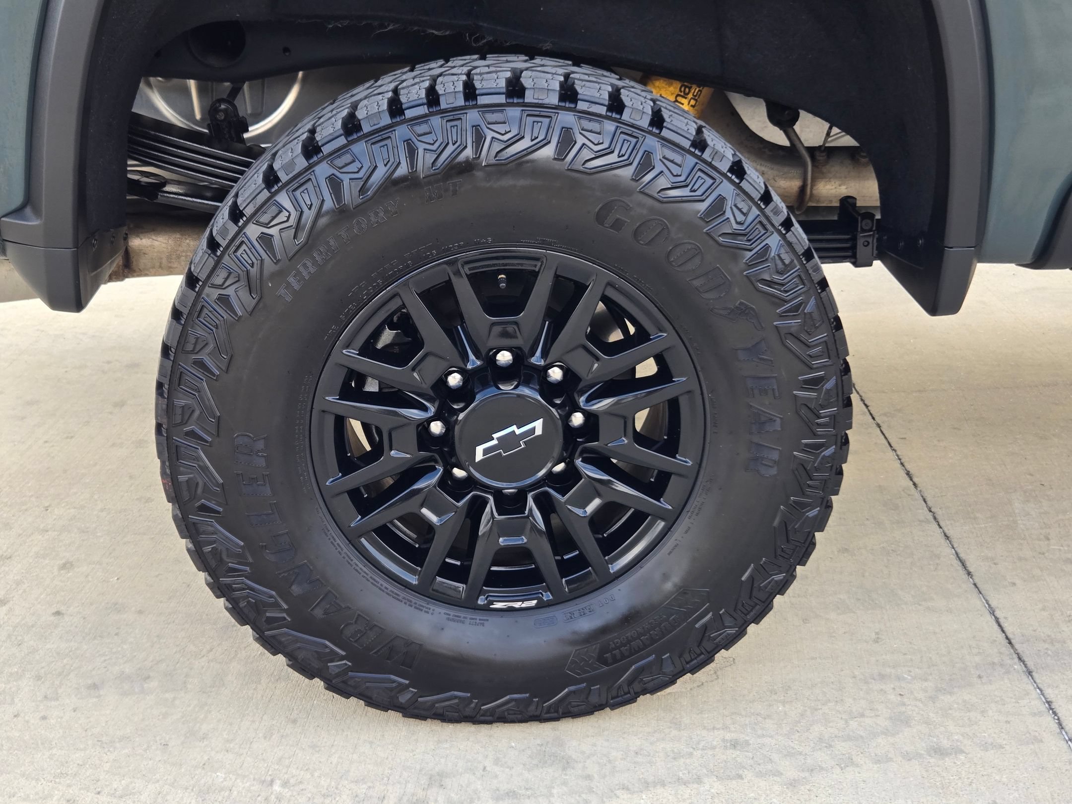 Certified 2025 Chevrolet Silverado 2500 ZR2 w/ Technology Package AWD/4WD image 26