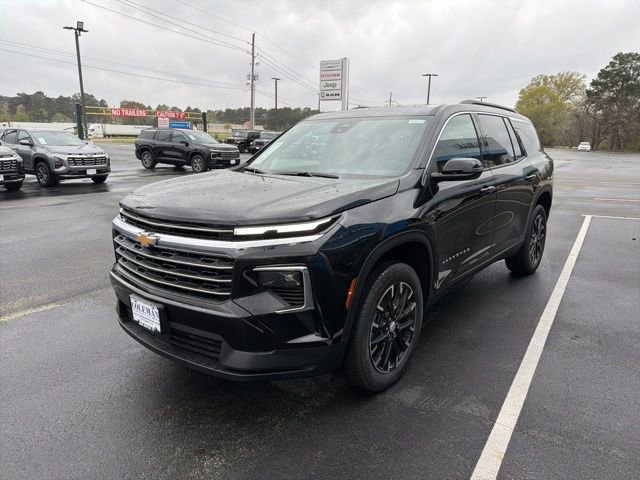 New 2026 Chevrolet Traverse LT w/ Sun and Wheel Package FWD image 3