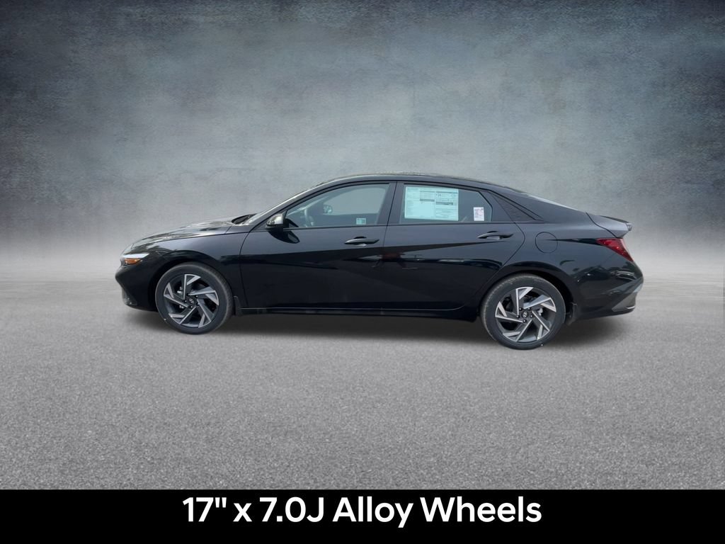 Used 2025 Hyundai Elantra Sport FWD image 15