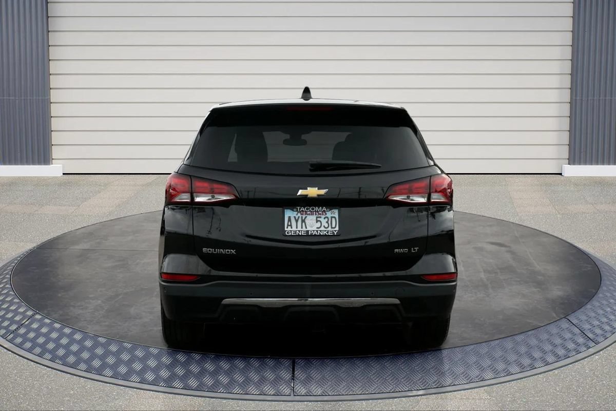 Used 2024 Chevrolet Equinox LT AWD/4WD image 6
