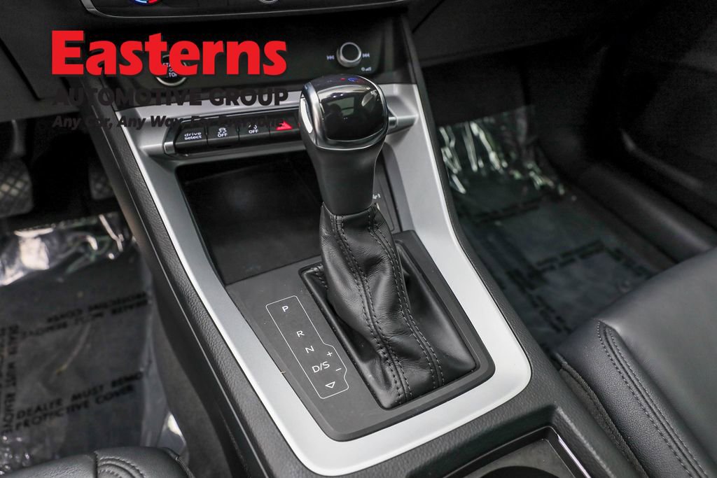 Used 2022 Audi Q3 2.0T Premium w/ Convenience Package image 13