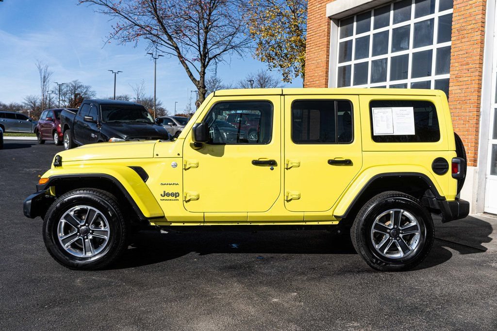 Used 2023 Jeep Wrangler Unlimited Sahara AWD/4WD image 35