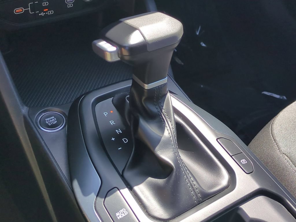 Used 2025 Kia K4 FWD image 19