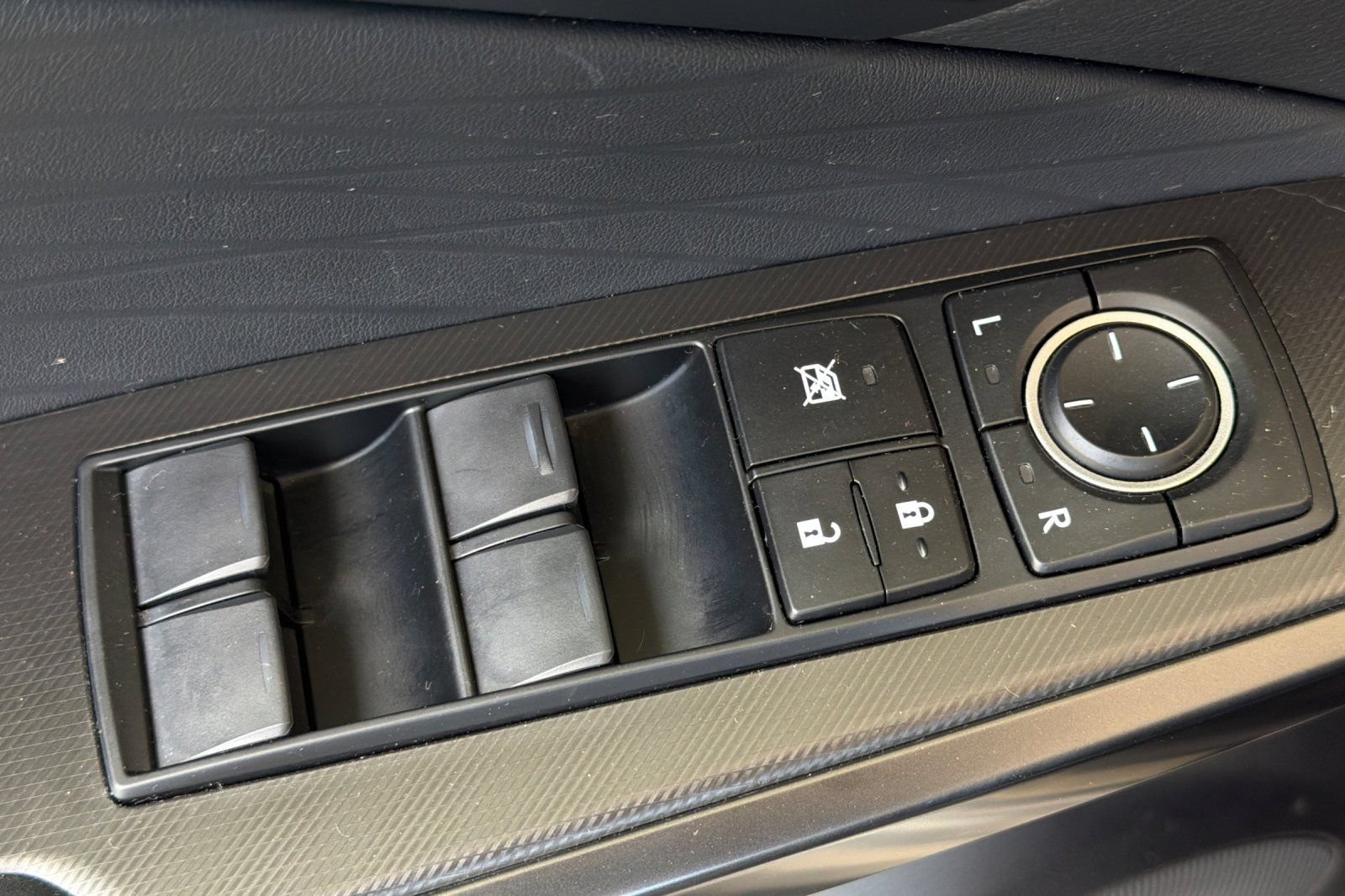 Used 2022 Lexus IS 350 F Sport w/ Navigation Package RWD image 12