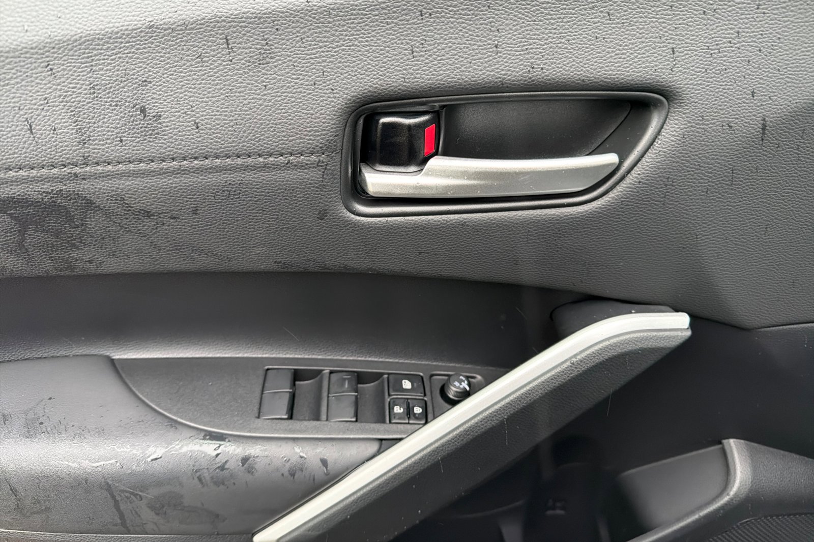 New 2026 Toyota Corolla Cross XLE w/ Convenience Package image 9