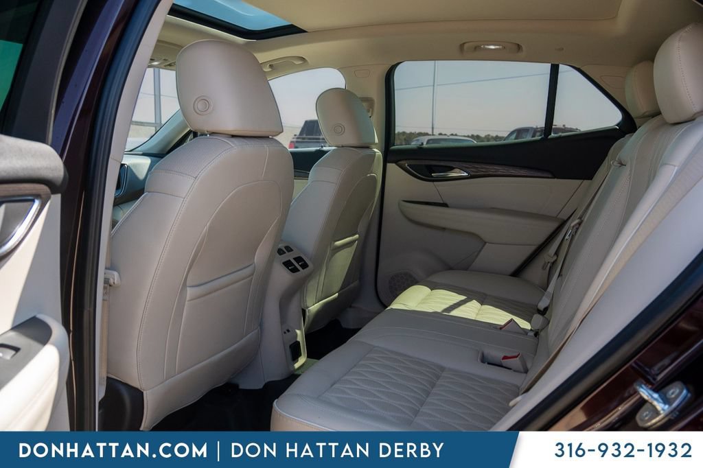 Used 2022 Buick Envision Avenir w/ Premium Seat Package FWD image 18