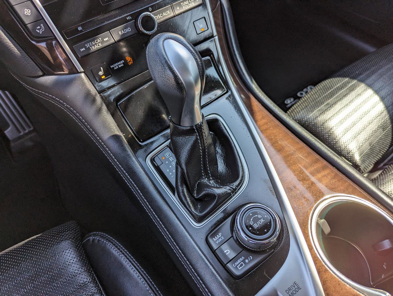 Used 2016 INFINITI Q50 Red Sport 400 image 23