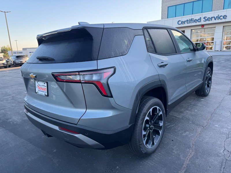 New 2027 Chevrolet Equinox LT FWD image 3