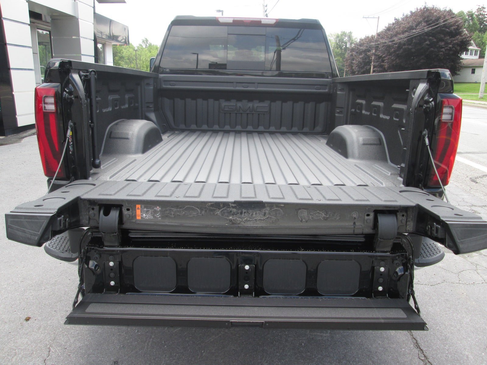 New 2025 GMC Sierra 2500 SLT w/ SLT Premium Package image 28
