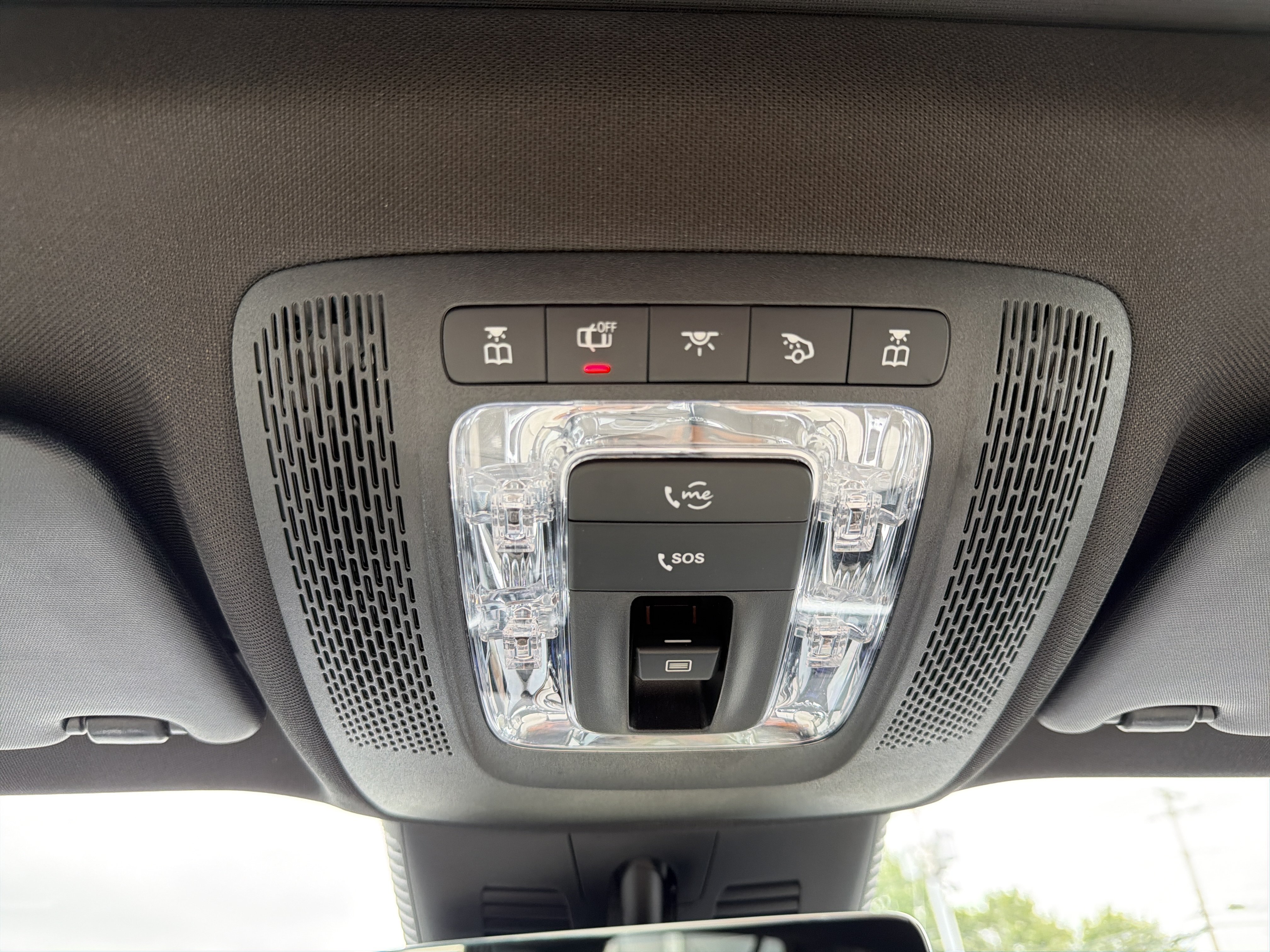 Used 2026 Mercedes-Benz GLB 250 4MATIC image 25