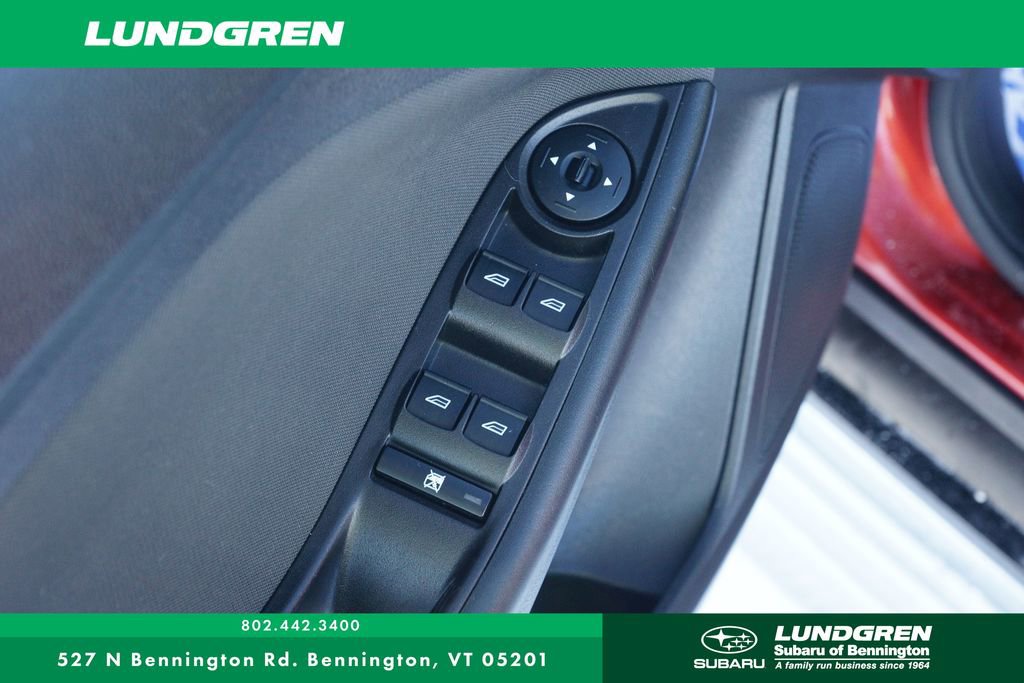 Used 2018 Ford Focus SE w/ Cold Weather Package image 12