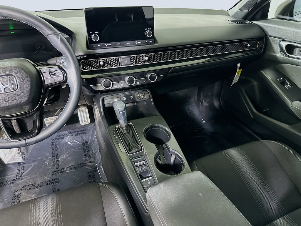 Used 2025 Honda Civic Sport image 19