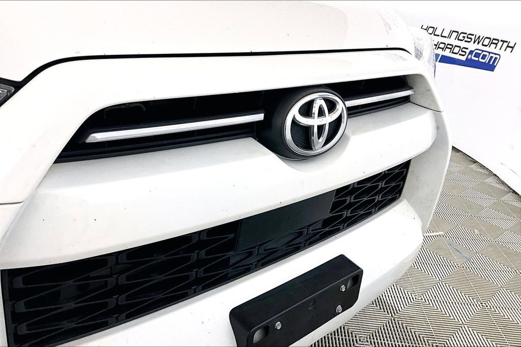 Used 2021 Toyota 4Runner SR5 image 23