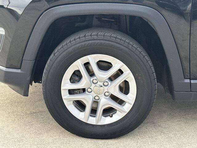 Used 2020 Jeep Compass Sport AWD/4WD image 34