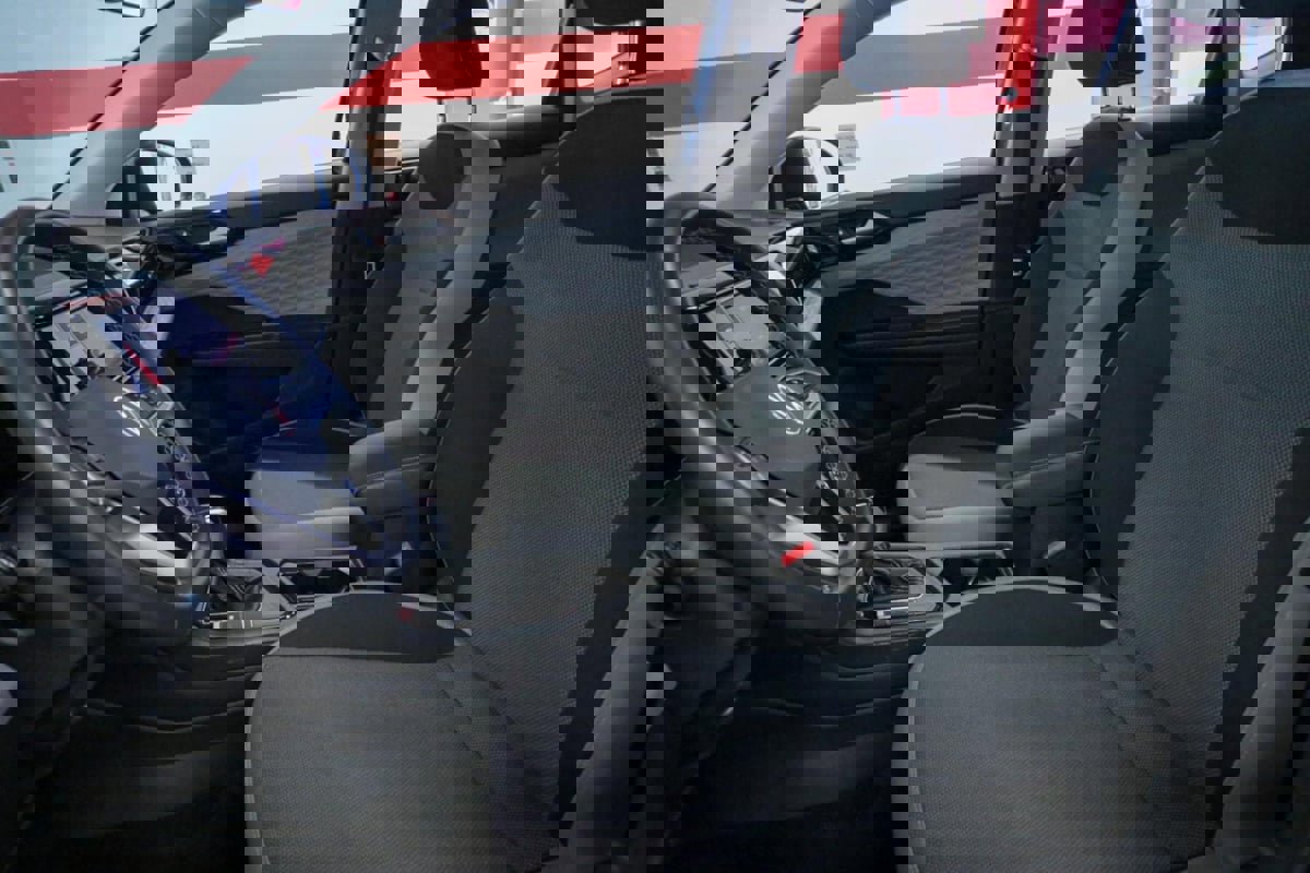 Used 2024 Volkswagen Taos S image 11