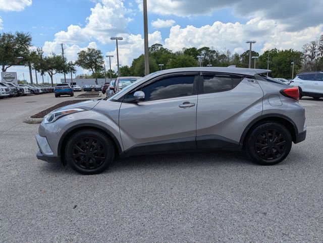 Used 2019 Toyota C-HR LE image 5