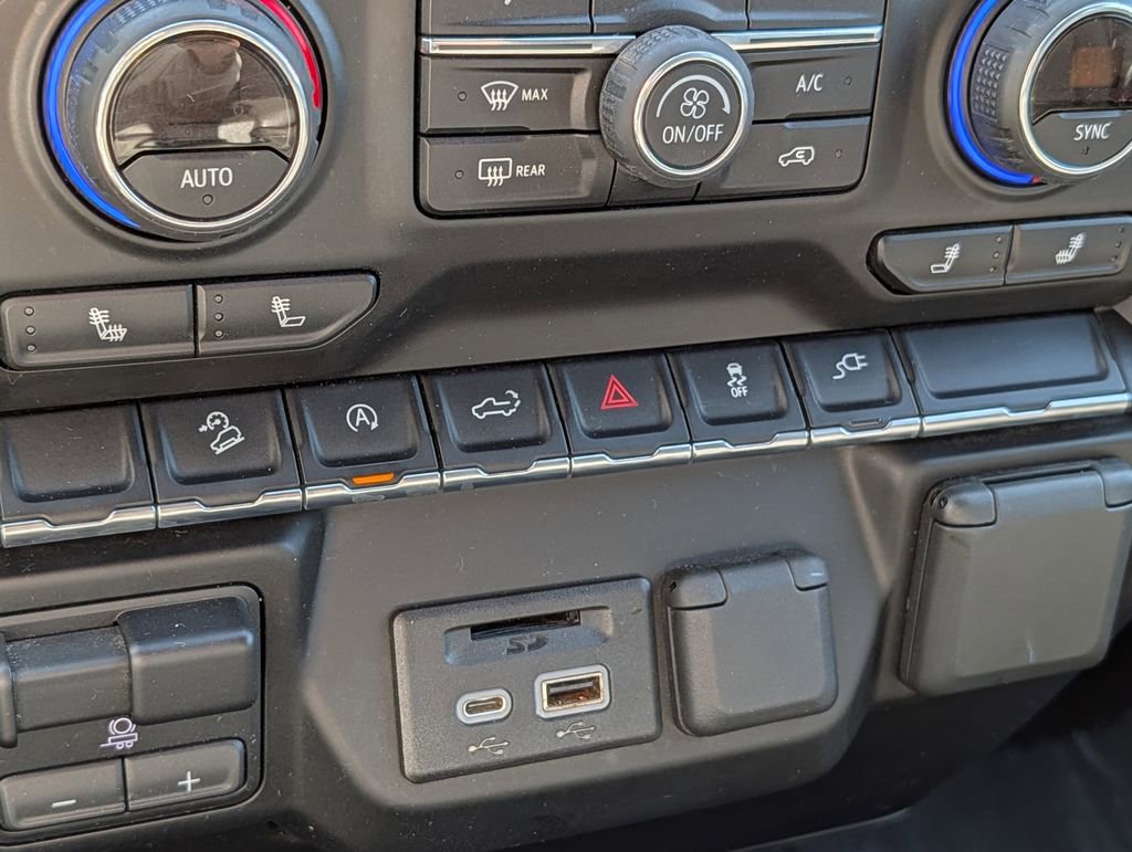 Used 2019 Chevrolet Silverado 1500 LT w/ All-Star Edition AWD/4WD image 43