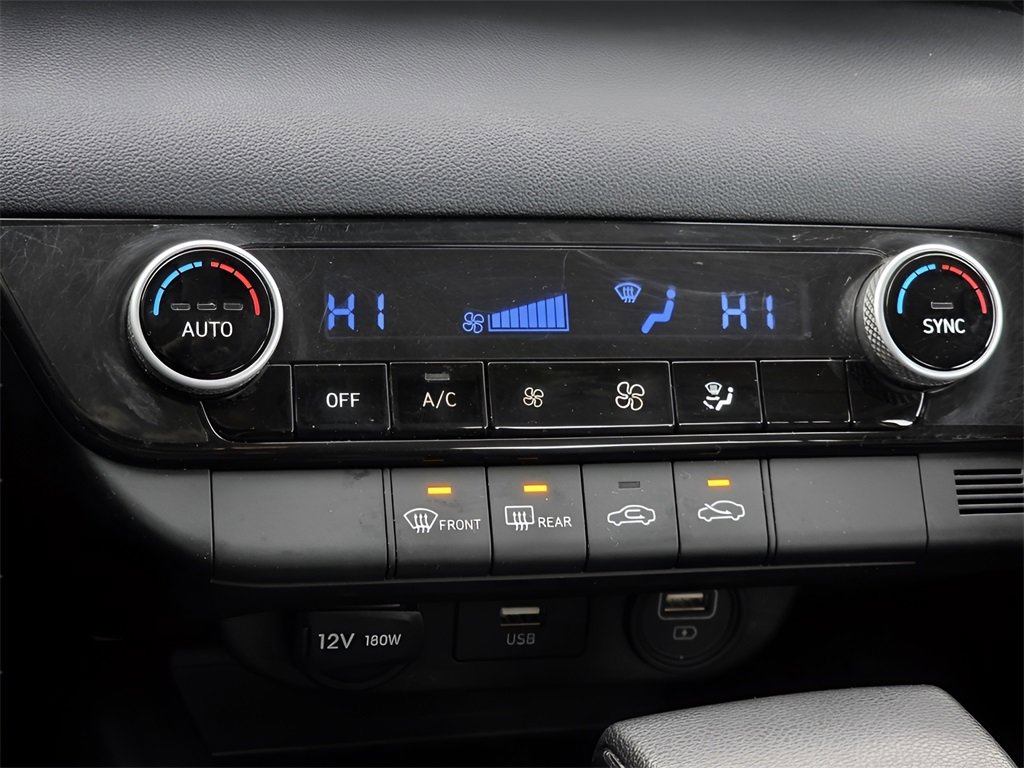 Used 2022 Hyundai Elantra SEL image 30