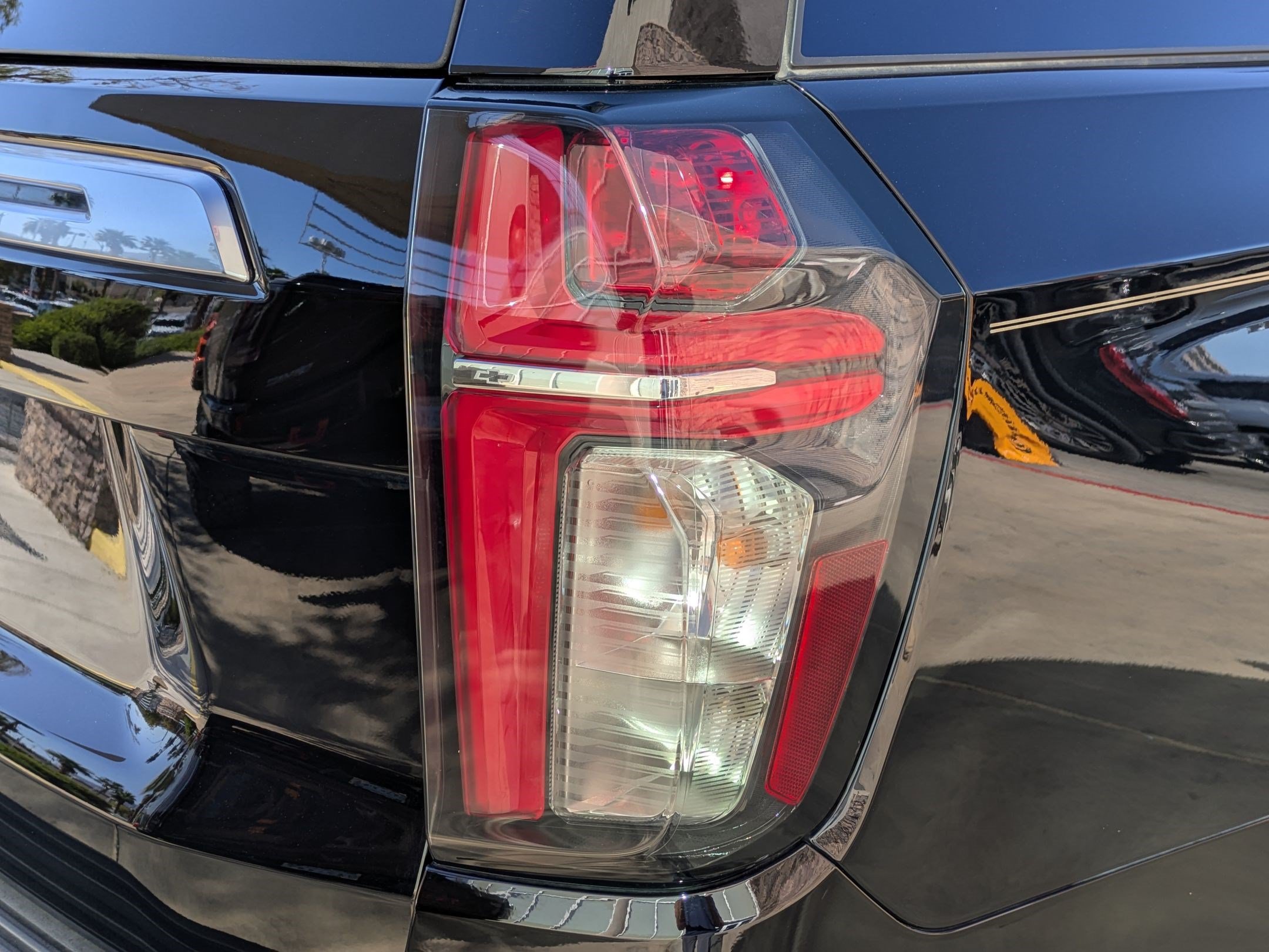 Used 2024 Chevrolet Tahoe High Country w/ Advanced Technology Package AWD/4WD image 11