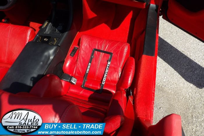 Used 1993 Chevrolet Corvette Convertible image 16