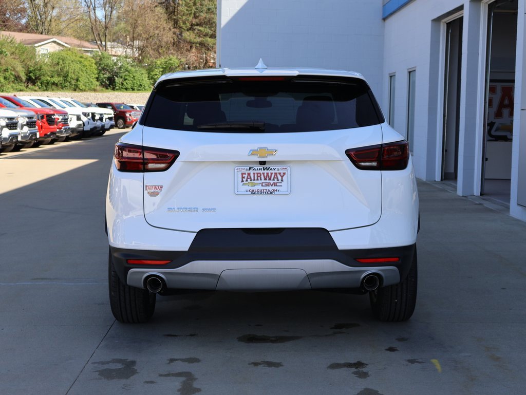 New 2025 Chevrolet Blazer LT image 9