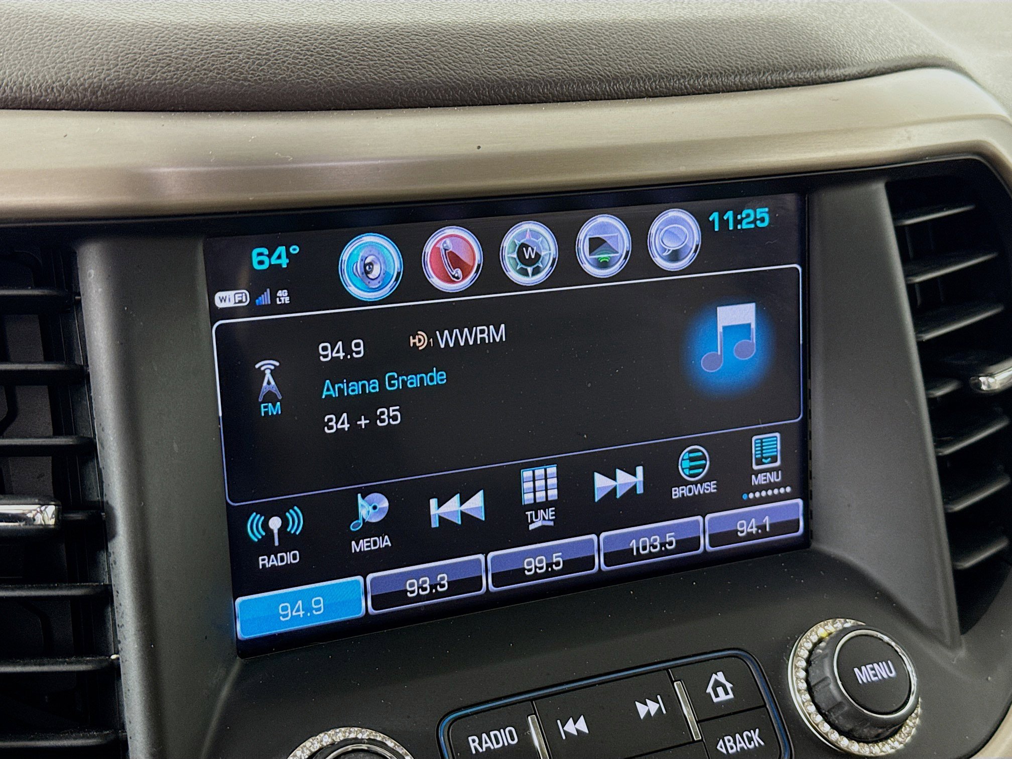 Used 2018 GMC Acadia Denali w/ Technology Package image 17