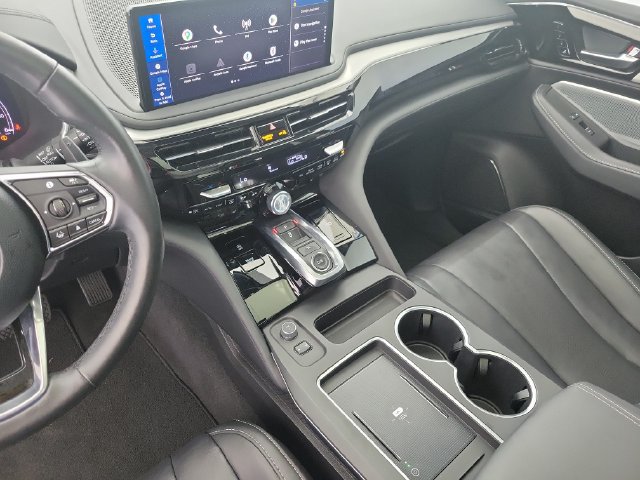 Used 2025 Acura MDX w/ Technology Package FWD image 30
