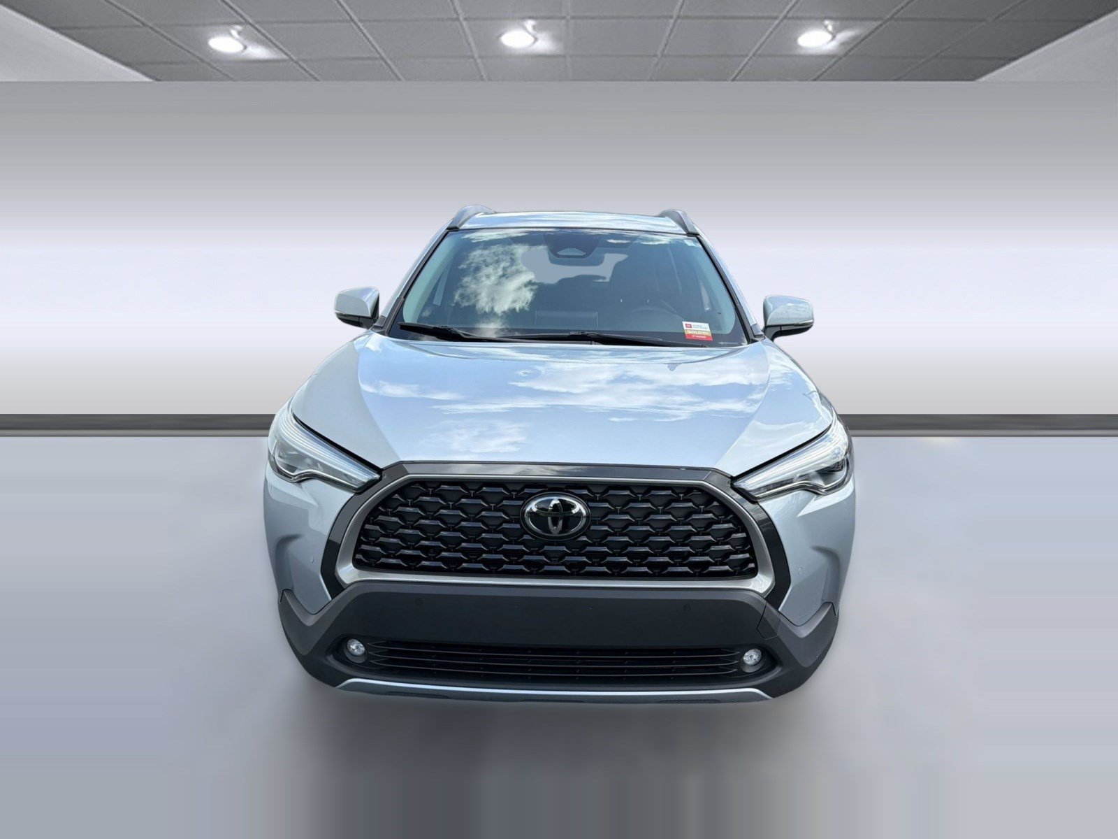 Used 2023 Toyota Corolla Cross XLE FWD image 6