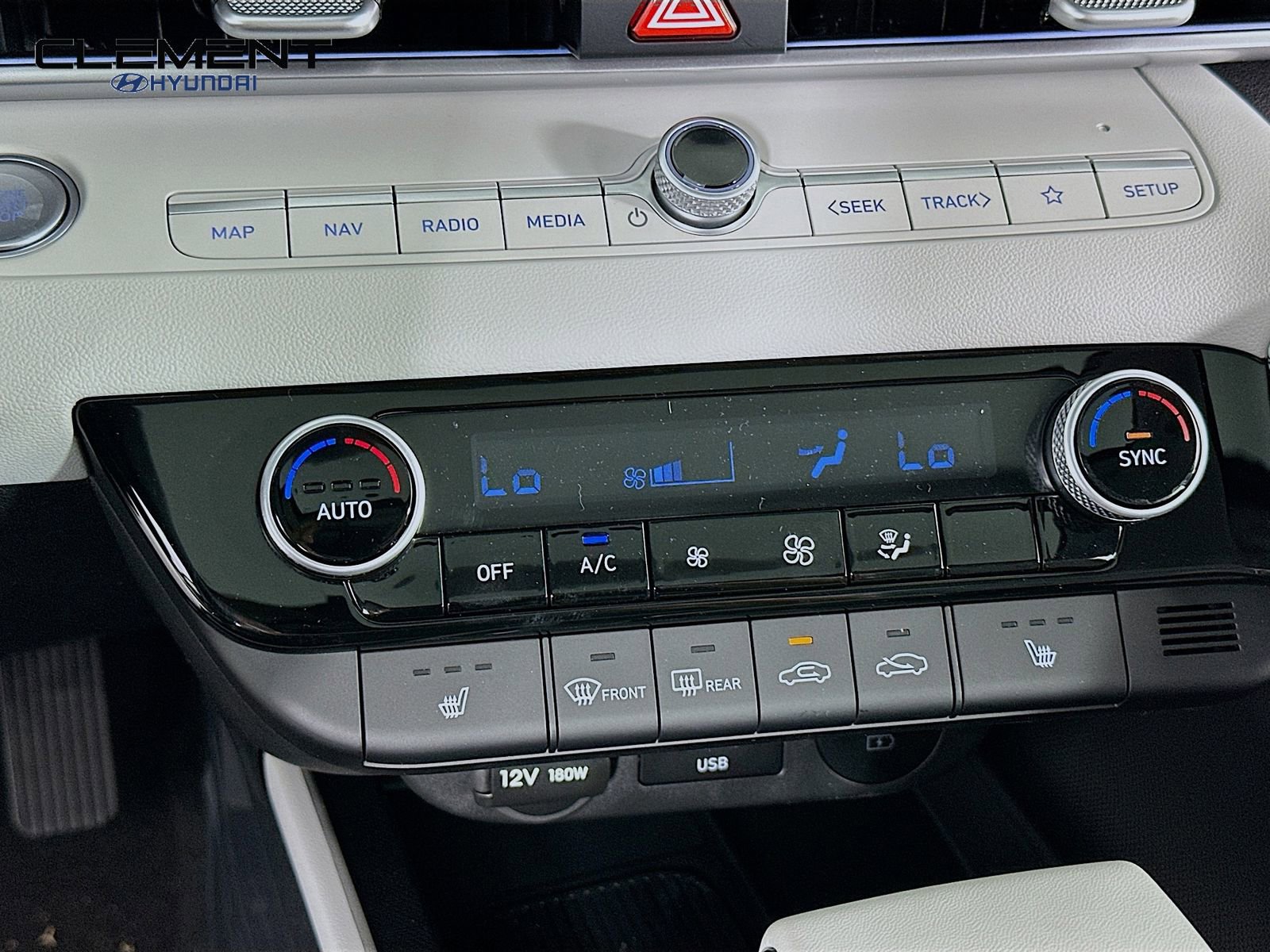 New 2026 Hyundai Elantra Limited FWD image 19