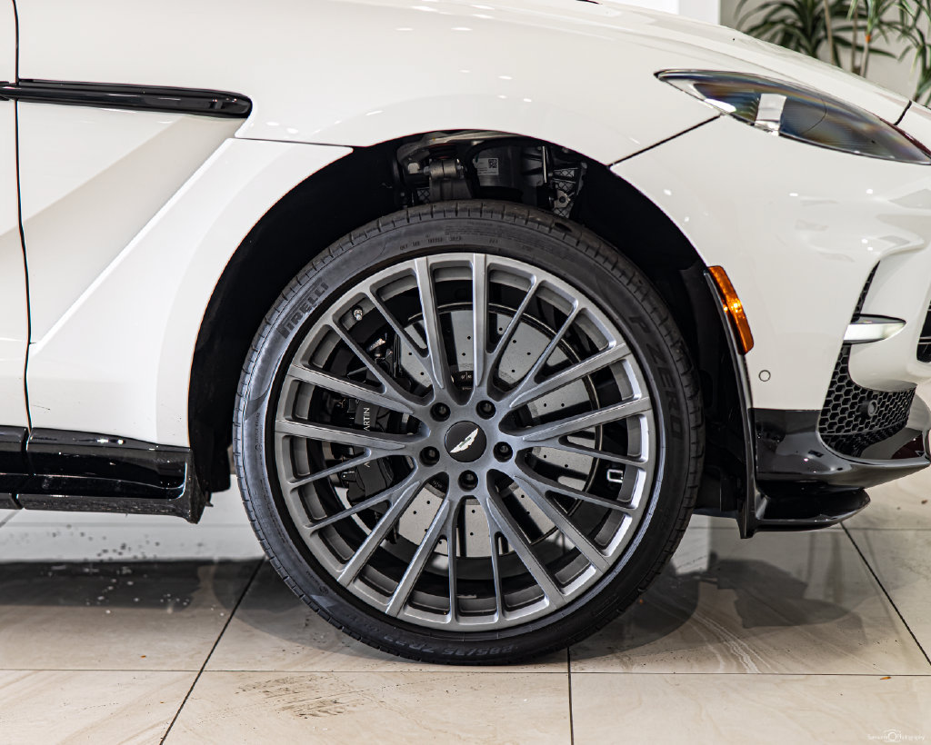 Used 2024 Aston Martin DBX 707 AWD/4WD image 10
