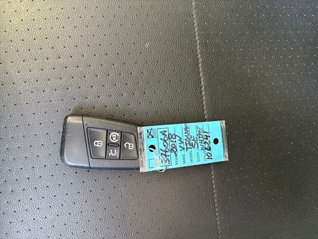 Used 2018 Volkswagen Tiguan SEL AWD/4WD image 29