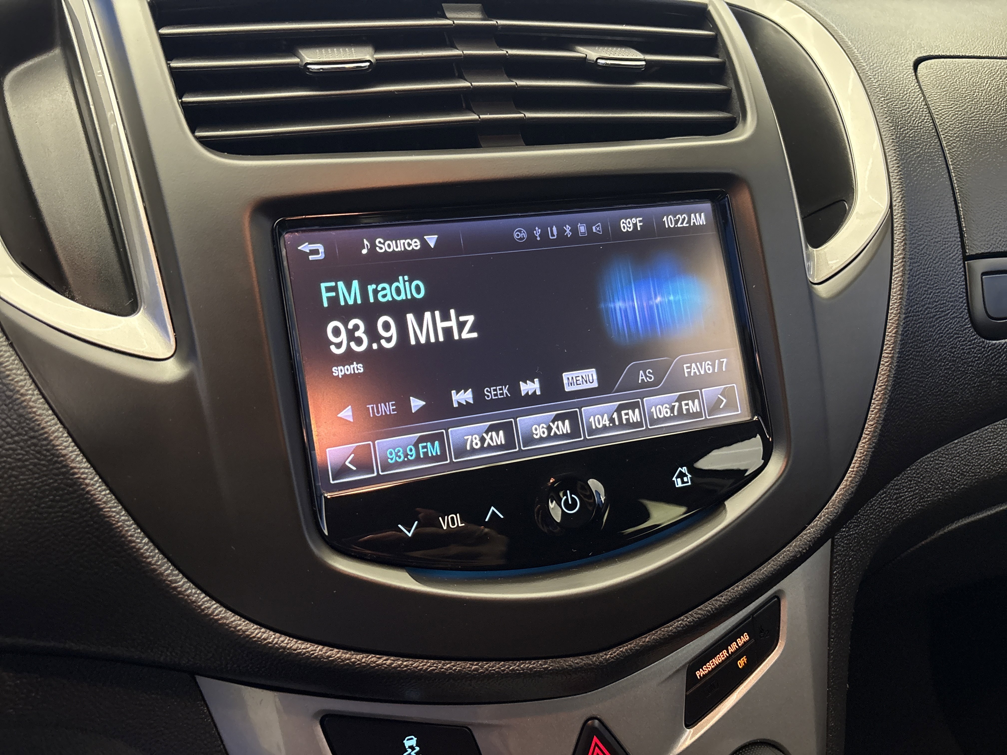 Used 2016 Chevrolet Trax LT image 17