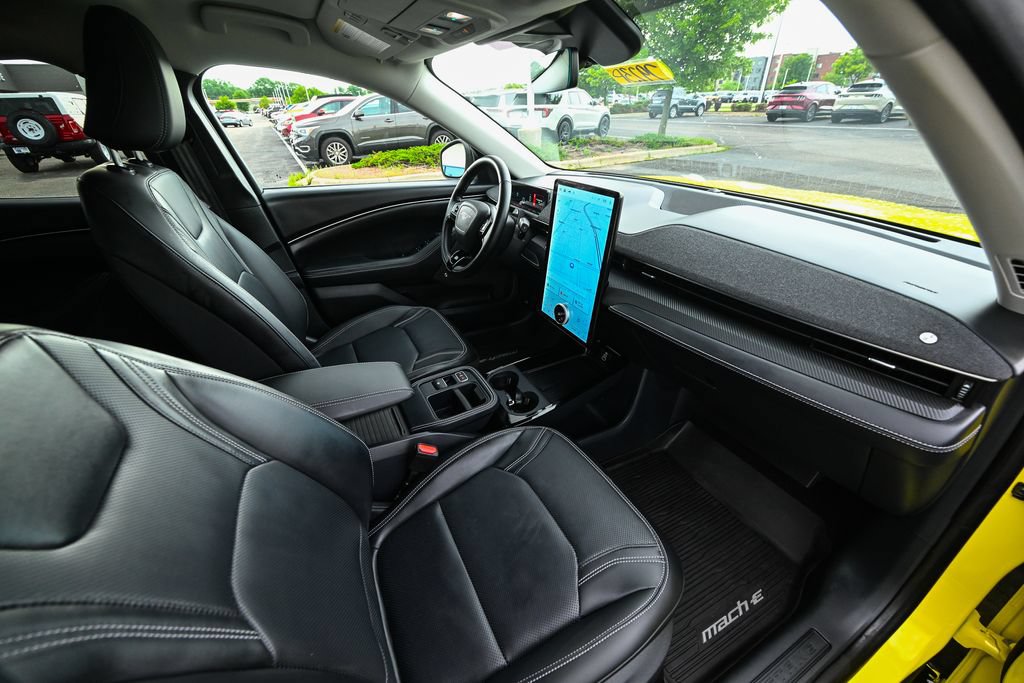 Used 2025 Ford Mustang Mach-E Premium AWD/4WD image 24