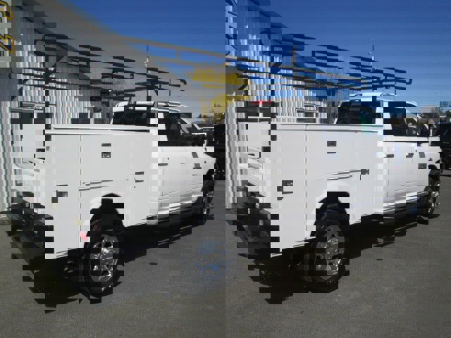 Used 2017 RAM 3500 SLT AWD/4WD image 6