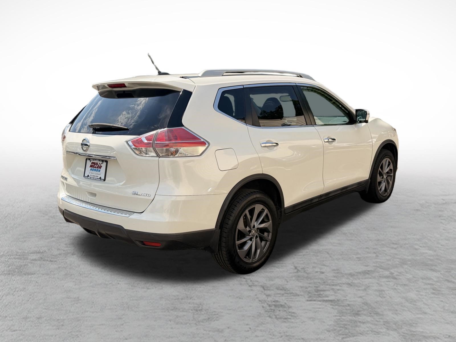 Used 2016 Nissan Rogue SL w/ SL Premium Package AWD/4WD image 7