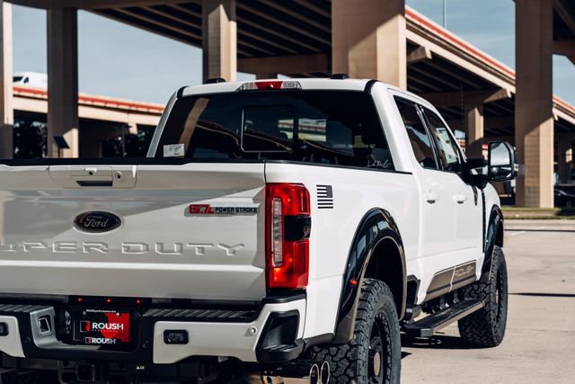 New 2026 Ford F250 Lariat w/ Black Appearance Package image 18