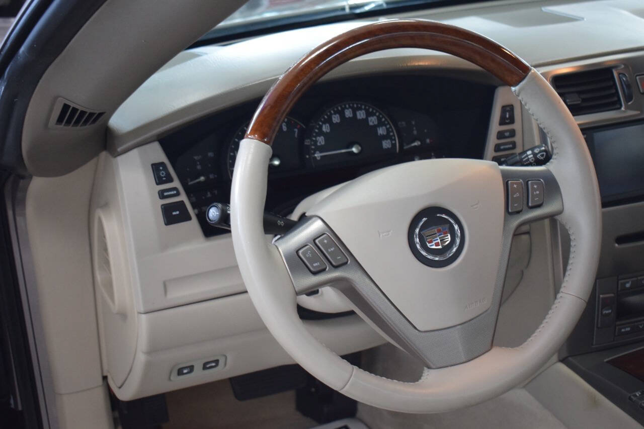 Used 2005 Cadillac XLR RWD image 66