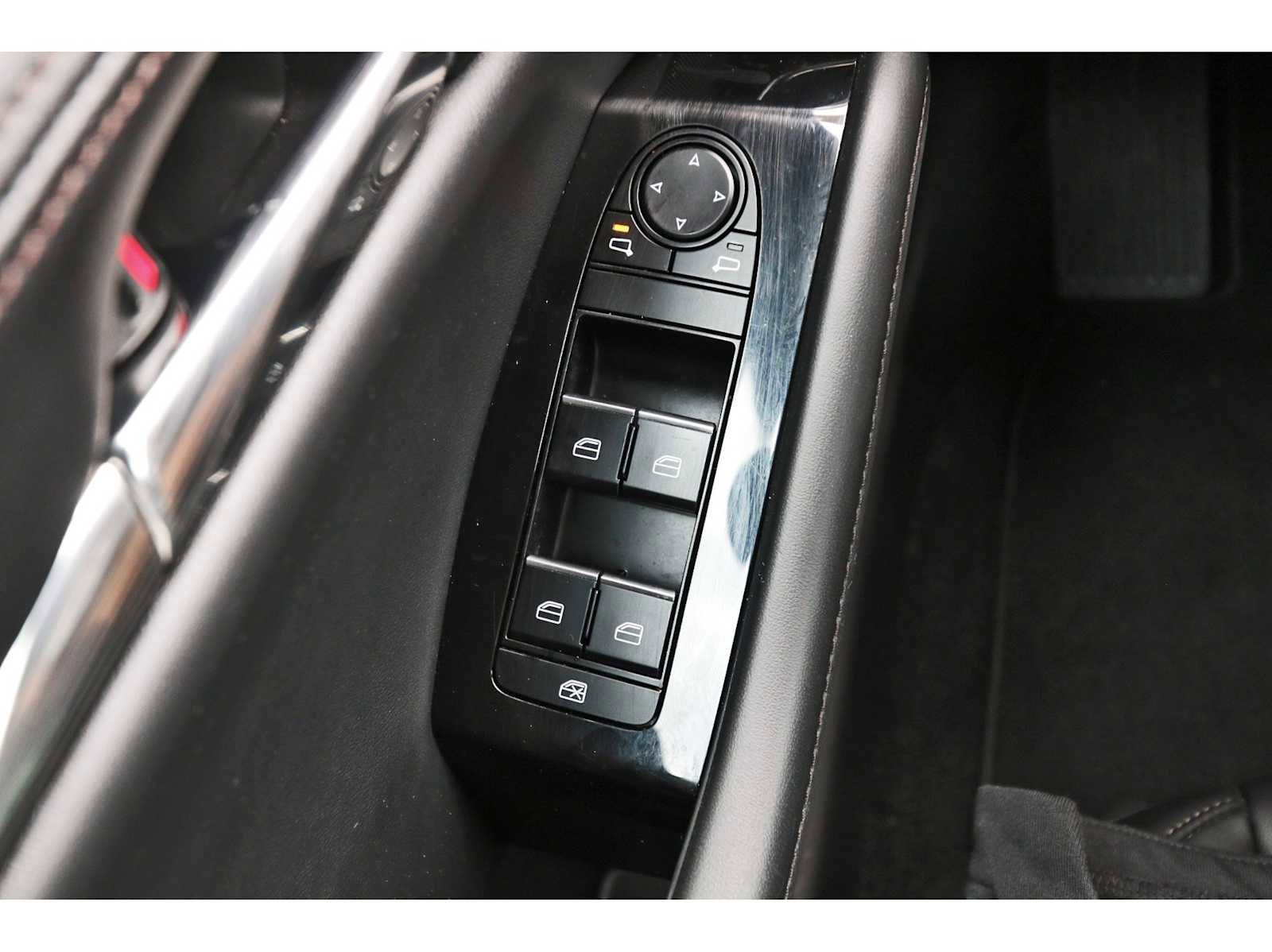 Used 2023 MAZDA MAZDA3 s image 20