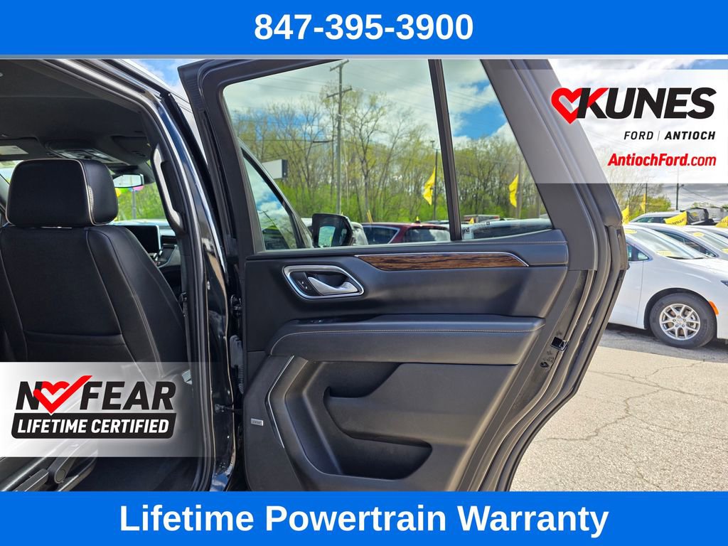 Used 2024 Chevrolet Tahoe Premier AWD/4WD image 25
