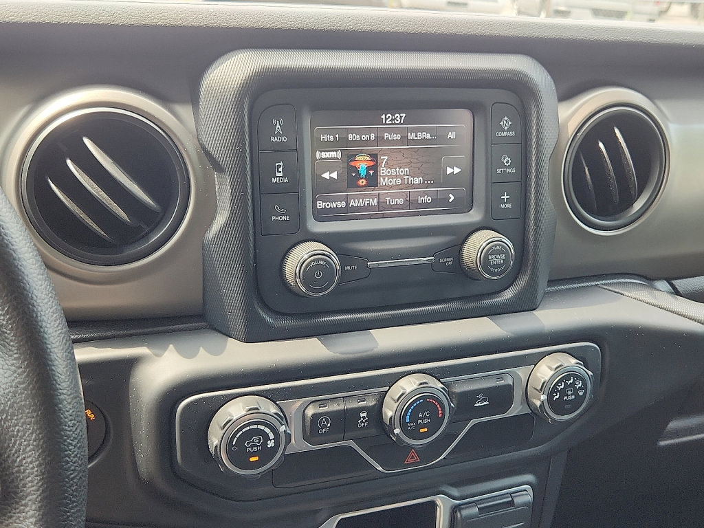 Used 2021 Jeep Gladiator Sport image 28